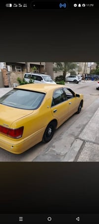 من رخصه مدير الكروب سياره ملكة للبيع موديل 2003 رقم بغداد الماني بأسمي...