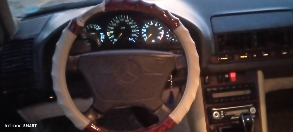 السلام عليكم سياره مرسيدس شبح للبيع موديل 98 حجم 320 كهربائيات كله شغاله حداديه جديده داخله هزه رقم انگليزي سنويه مجدده تخم تاير جديد سياره مصبوغه جماليه لا ضربه ولا كص مكفوله اصوليات والعيب لشرعي تبريد شغال فقط عوزه غاز مكان ناصرية لسعر 45 وبيه مجال رقم لهاتف ***********
***********
