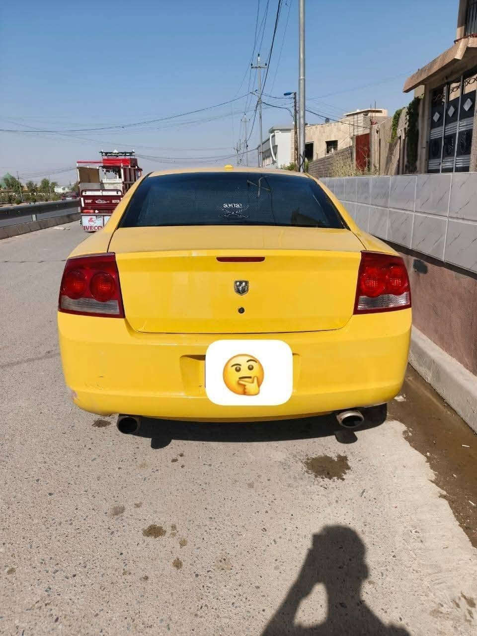 جارجر 20010للبيع رقم نكليزي نينو.  موصفات مكينه 3500 طخم ياير جديد وارد امريكي سياره ماناقص شي سيارة بسم صاحبها لي بيع  هيا وغرامه مامطلوب مكان سيارة موصل جانب اليمن ***********

