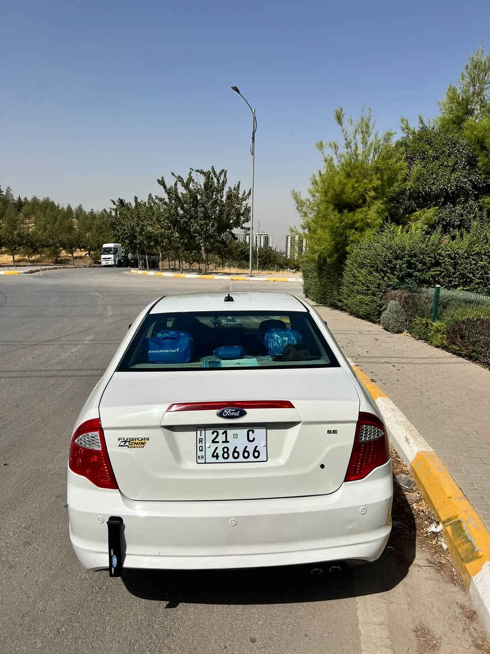 Ford fusion 2012 se 2.5
فۆڕت ڤیوشن ٢٠١٢ se  ٢.٥  ٤بستۆن شتی شاز مواسەفات ئەمریکی
ڕەنگی سپی شتی پاکو جوان  بێ مەسرەف زەمان
دەعمی نیە تەنها یەک چەمەلەخ دواوە بۆیاخە درگای گەراج بەری کەوتوە دیاریم کردوە لە ڕەسما
گێڕو مەکینە کارەبای بە شەرت شتی دانسقە تەپەی گێڕی نیە 
ڕۆن هایدرۆلیک گێڕ تازە شلەمەنی کامل گۆڕاوە پاتری تازە 
پێشو دوای زۆر تونو تۆڵە تازە گۆڕاوە 
تەبرید ساردو گەرم زۆر بێحلە 
سەنەوی تازە تا ٢٠٢٩
مواسەفات
ناو زەرد
گێڕ تۆماتیک
چوار جام کارەبا
حاسەی بەگ
کوشن کارەبا
شاشە و کامێرا
سیستەم سەوتی  sync
هەموو گیانی بە شەرت کامل سێرڤس و حەمام کراوە بەس لە سایەقی کەمە 
سعری ٩٨ مەعامەلە برایانە 
 *********** ژ.م
