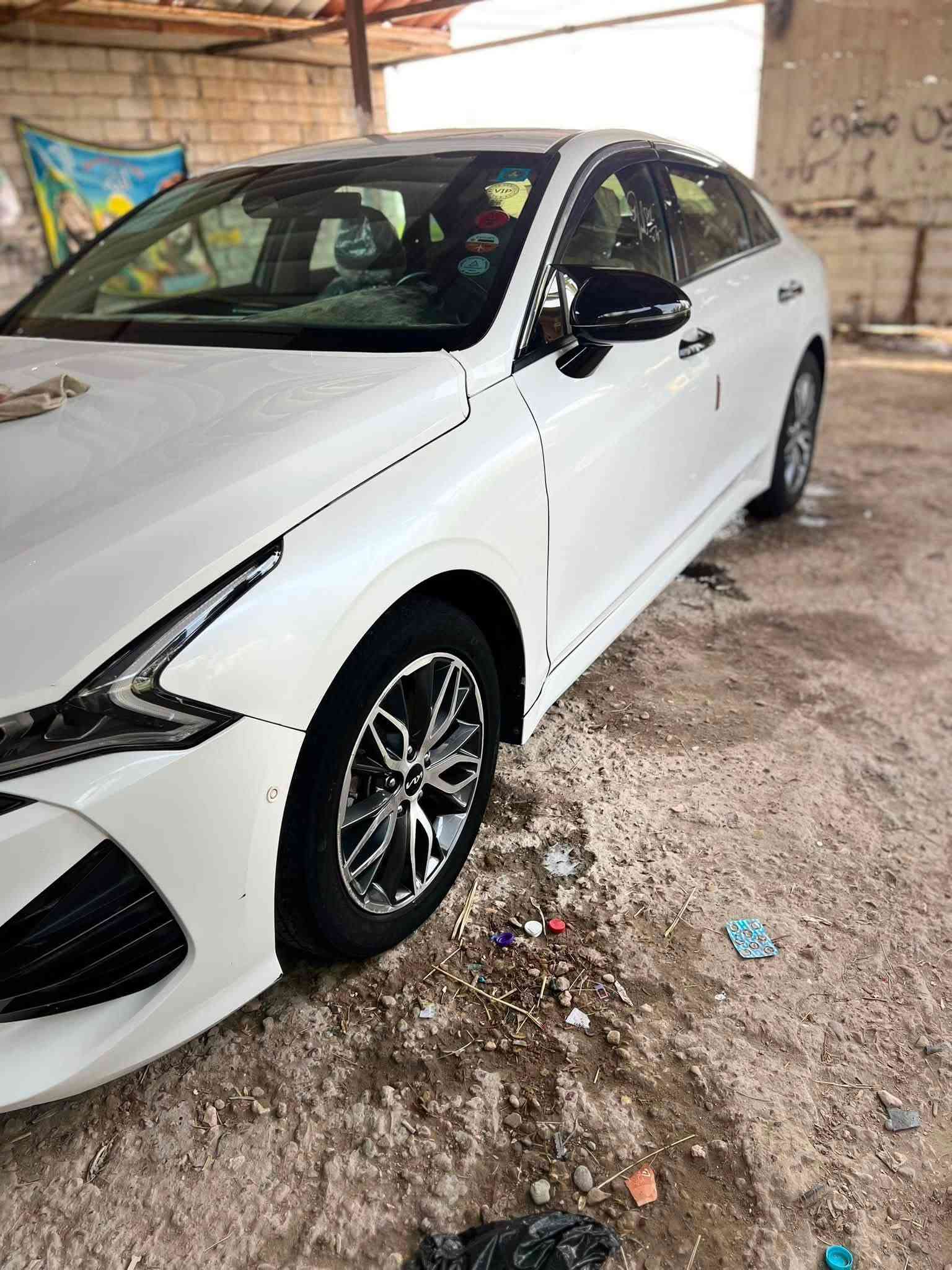السلام عليكم 

للبيع K5.اقره تفاصيل قبل لا تتصل 

موديل

2023 
1ماشيه 88Km

2مواصفات السياره ✅

3شاشه +كاميرا ✅

4لايت 4عدسات زنون⛔️

5لد ابيض نهاري✅

6بصمه تشغيل ✅

7ابواب بصمه ✅

8رادار توقف ذاتي✅

9رادار امامي خلفي ✅

10 رادار جانبي✅

11لد امامي خلفي✅

12نقطه عمياء بلمري✅

13حساس امامي خلفي✅

14ويل كب كروم✅

15توقف ذاتي + قياده ذاتيه ⛔️

16تنبيه خروج عن المسار🅱️

17تحديد مسار ✅

18فول تحكم ستيرن✅

19داخل  جلد اسود ملكي ✅

20تبريد ثلج شاشه بيانو لمس🥶✅

21ترحيب عند الاقتراب✅

2صندوق ذكي+ صندوق فتح عند الاقتراب ✅

23تشغيل عن بعد🅱️

24محرك 2000 دوش المرغوب ✈️

25كير ماوس 🅱️ ماي الشركه بيه ✅

السياره وارد كوري مسجله قادسيه معوقين 
وكاله نفس اليوم من المالك شخصيا 
اسف ع الااطاله اخون السعر مناسب جدا 137$بيه مجال بسيط مكان نجف 
حادثها سونار داخل المنشور
سياره جاهزه الأخير كل نقص مابيه الاستفسار 
اكثر اتصل على رقم ‭***********‬
