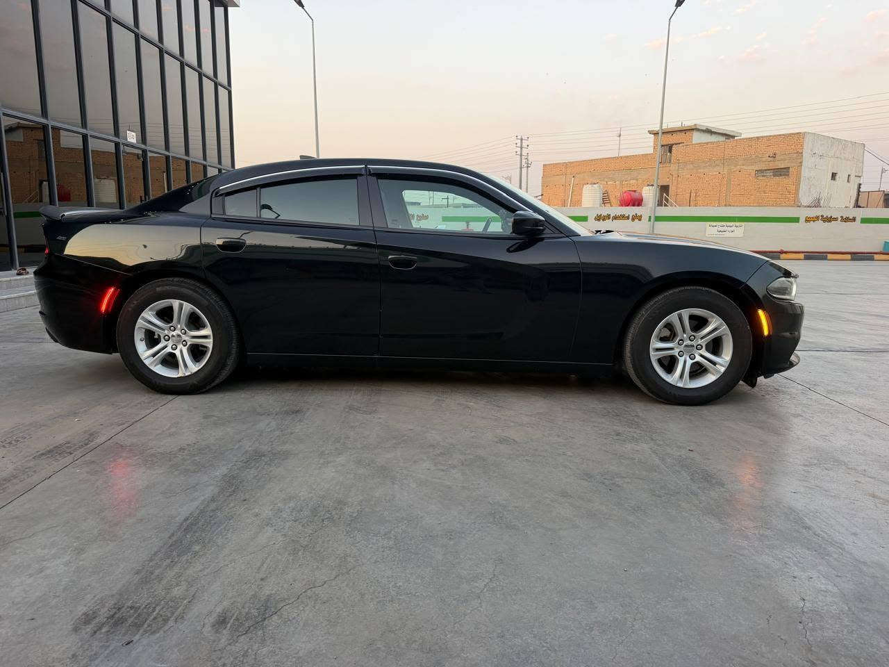 جارجر موديل 2023
السعر 242
حجم المحرك 6سلندر 
ماشيه 69
رقم الشاصي منشور 
صور الحادث منشوره 
سونار منشور 
صبغ فقط جاملغ بدون دواخل ولا ايرباك 
رقم السياره بغداد تحويل 
السياره جديده بمعنى الكلمه 
للاستفسار ***********
