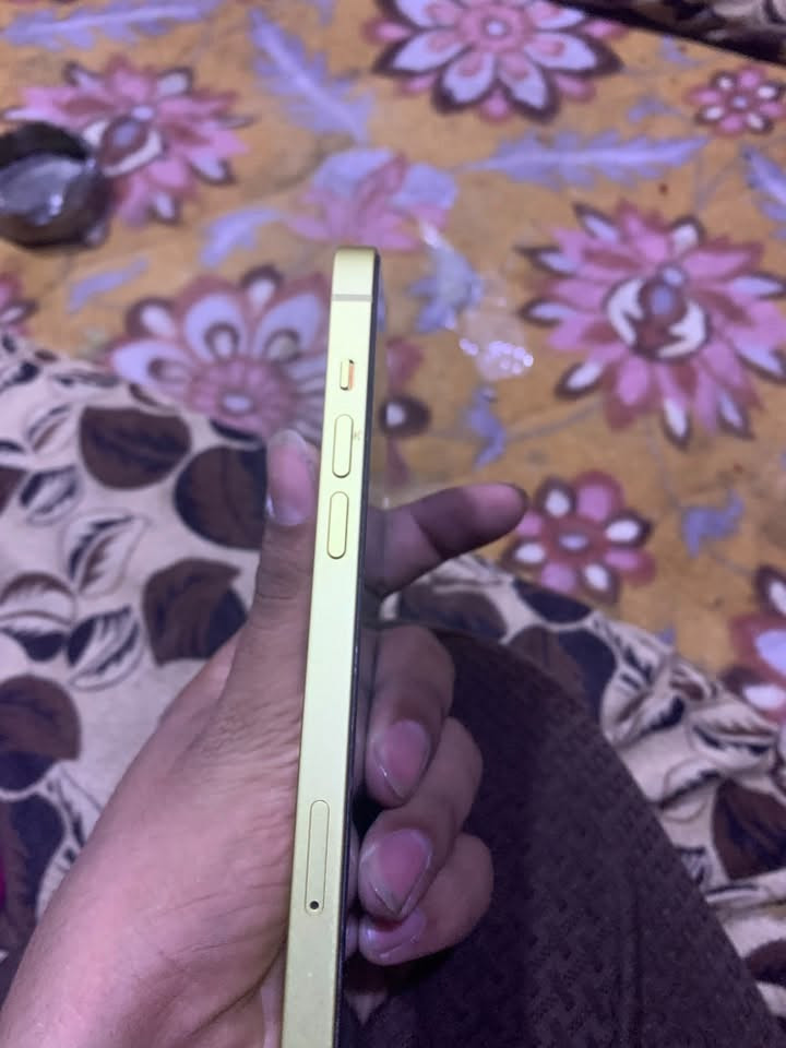 السلام عليكم جهاز 14 بلس للبيع جهاز نضيف ما مفتوح ذاكره 128 لون مميز اصفر بطاريه 84  السعر 600 وبي مجال الطيبين مكان بغداد الثعالبه الرقم ***********
