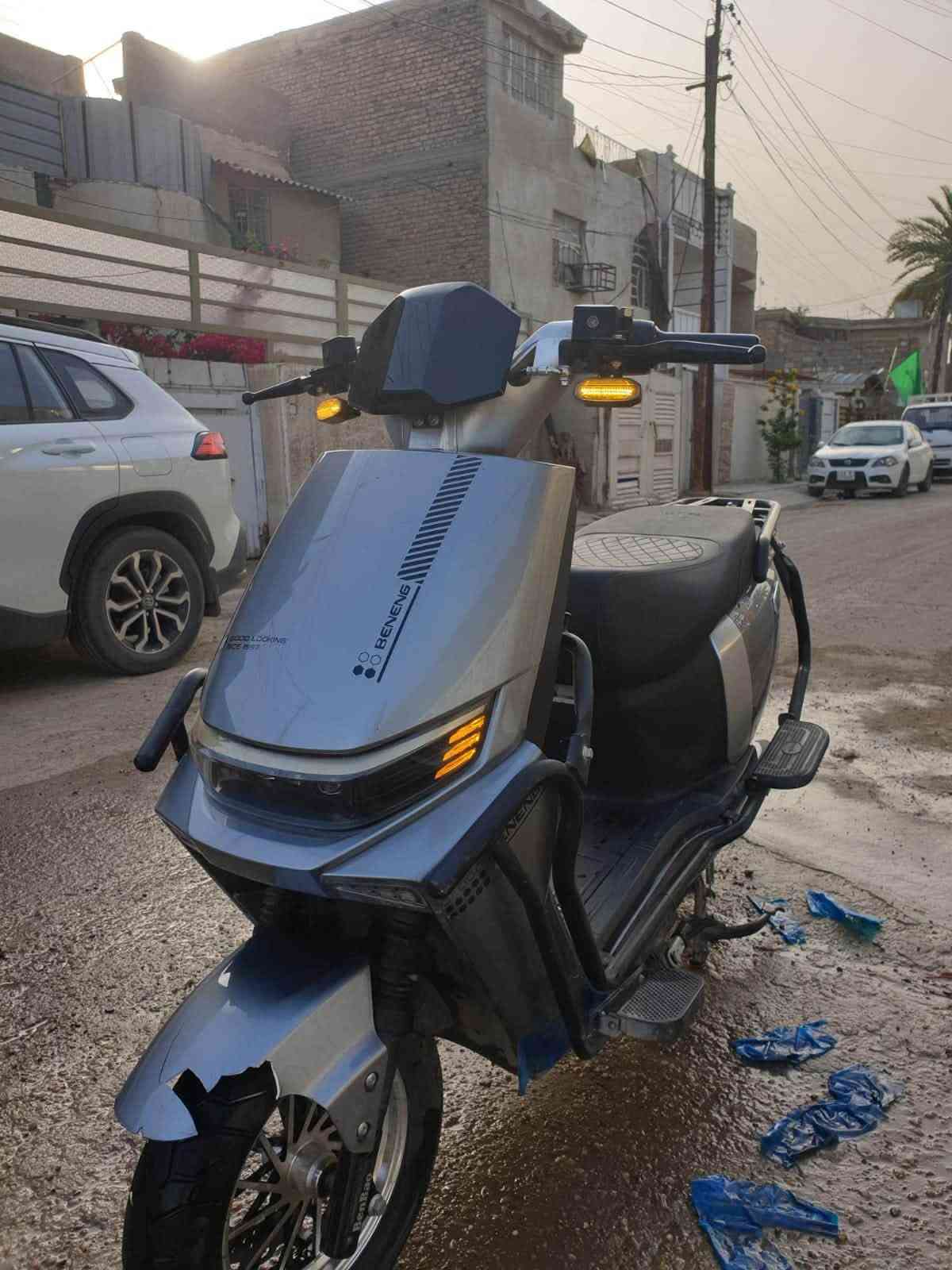 شحن • سرعة ٨٠ • ٦ بطاريات
