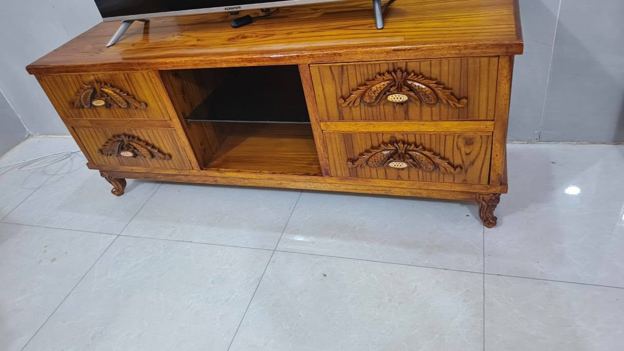 موديل من تصميمي ميز بلازمه 
عمل درجه اوله
للاستفسار خاص او واتساب ***********

