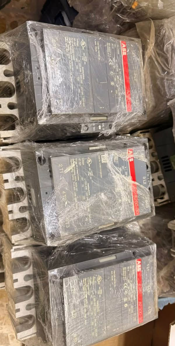 متوفر كونتكترات ABB🆎
الامبيريات المتوفرة 
145A
200A
250A
350A
500A
700A
للطلب والتواصل على الواتساب ***********📞
***********📞
