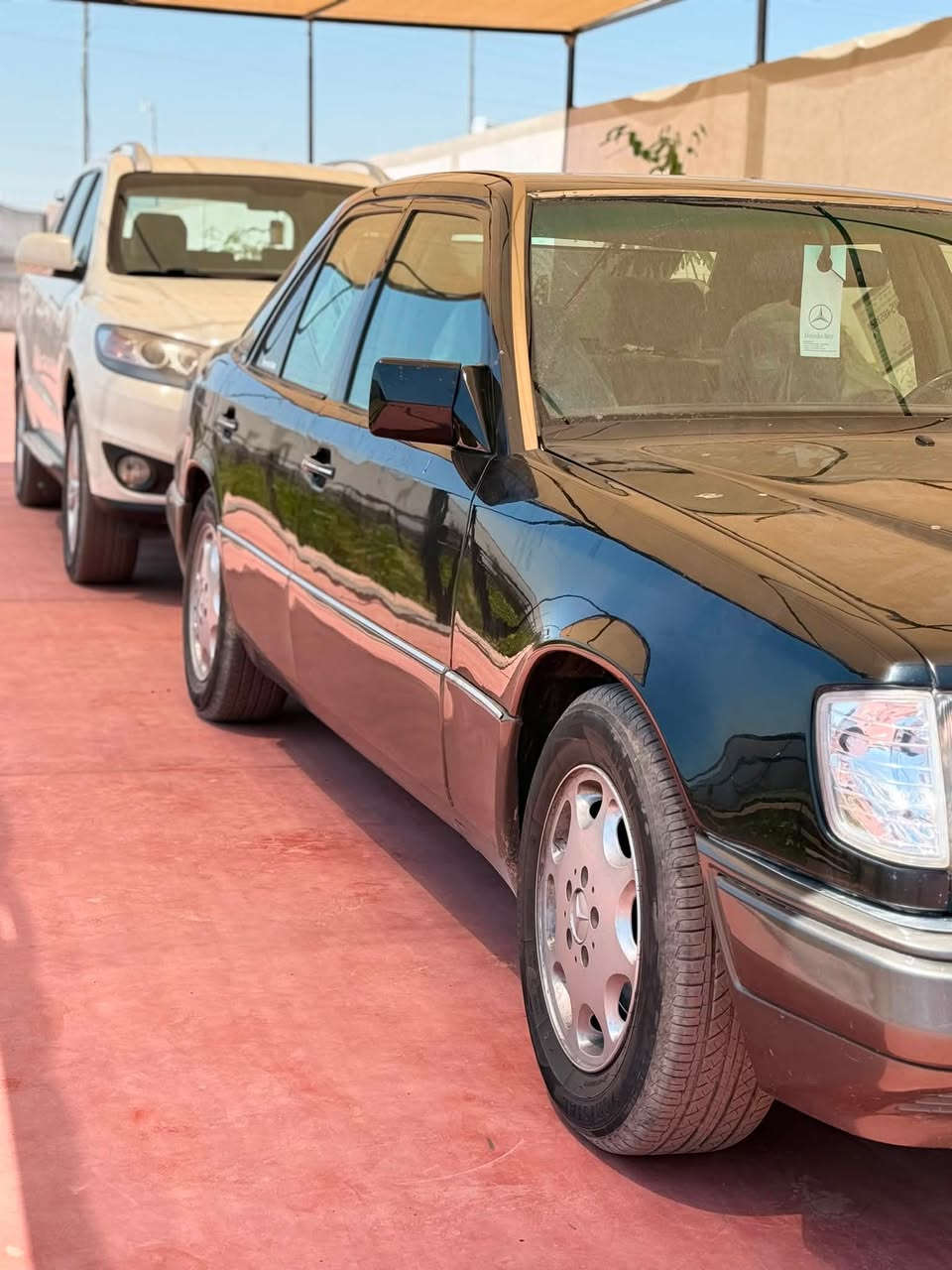 السلام عليكم
للبيع مارسدس دب موديل 93

رقم اربيل بسمي 

مكينه وكير بطه 3000

حداديه خلفي امامي جديد تخم تاير 

مكفوله من ضربه مصبوغه عام لي جماليه 

كهربا ئيات كله شغال داخل كله بلادي 

مكان سيارة بغداد راشدية 

رقم الهاتف ***********

السعر 72 $
