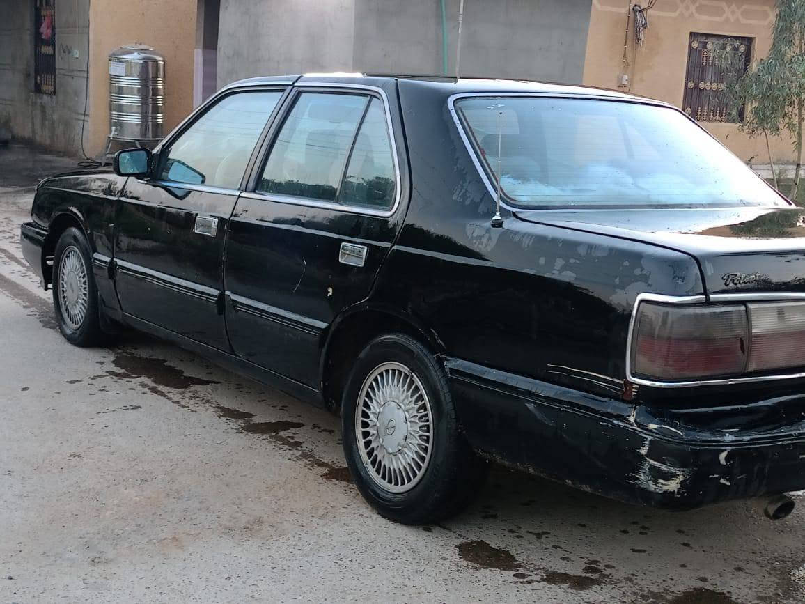 السلام عليكم
كيا بونتيشا 1996رقم ديالى بسمي
تبريد ثلج تخم تاير السياره جاهزه 
ترايك وين متريد 
بغداد التاجي 
السعر 22
***********

