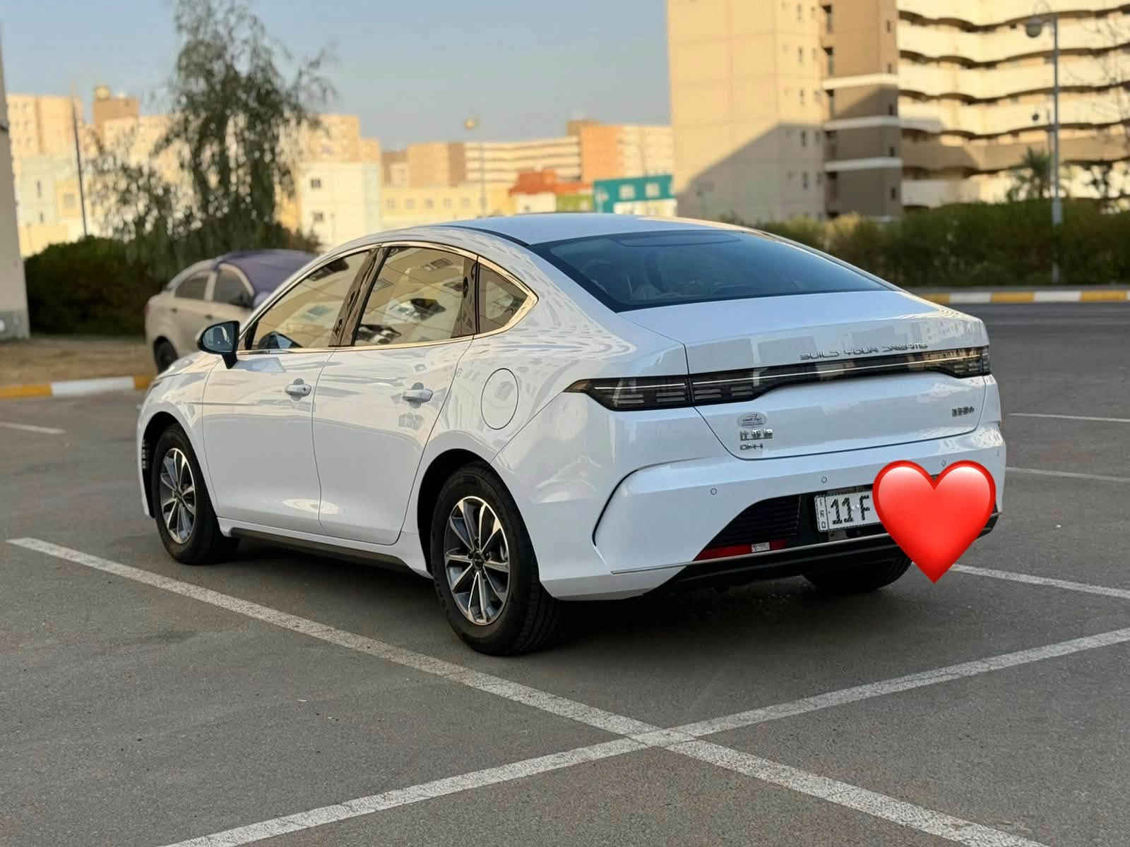 بي واي دي دستروير 2025 ماشية 7 الف الكلي مكفولة عامه من الصبغ والبارد والتكحيل
باسمي تحويل مباشر 

تشغيل عن بعد 
بصمة وكارت 

دخول ذكي 

مقاعدرياضي لون ابيض جلد 

تبريد قطعتين

كير ماوس 

ستيرن كهربائي

شاشة قلابة 

الشاشة بيها نظام لغة عربية برامج كامله  

قطعتين تبريد  

ويل كب بلادي 

مكينة حجم 1500

 السعر 21،350 بي مجال بسيط 

السيارة عنوانها بغداد الكراده او مجمع بسماية  

للاستفسار ***********
