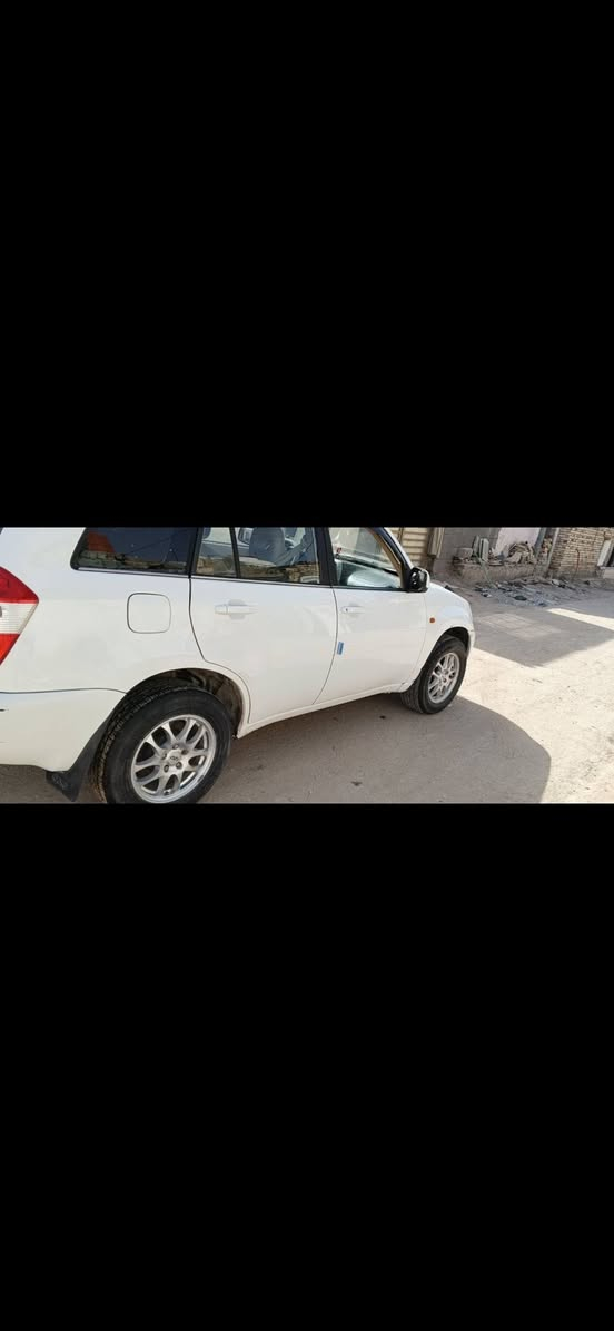 تيكو موديل ٢٠١٢ كير ميكانيكي
كير مكينه حلوات حداديه ٧٠٪ 
تبريد ثلج شاشه اندرويد
***********
