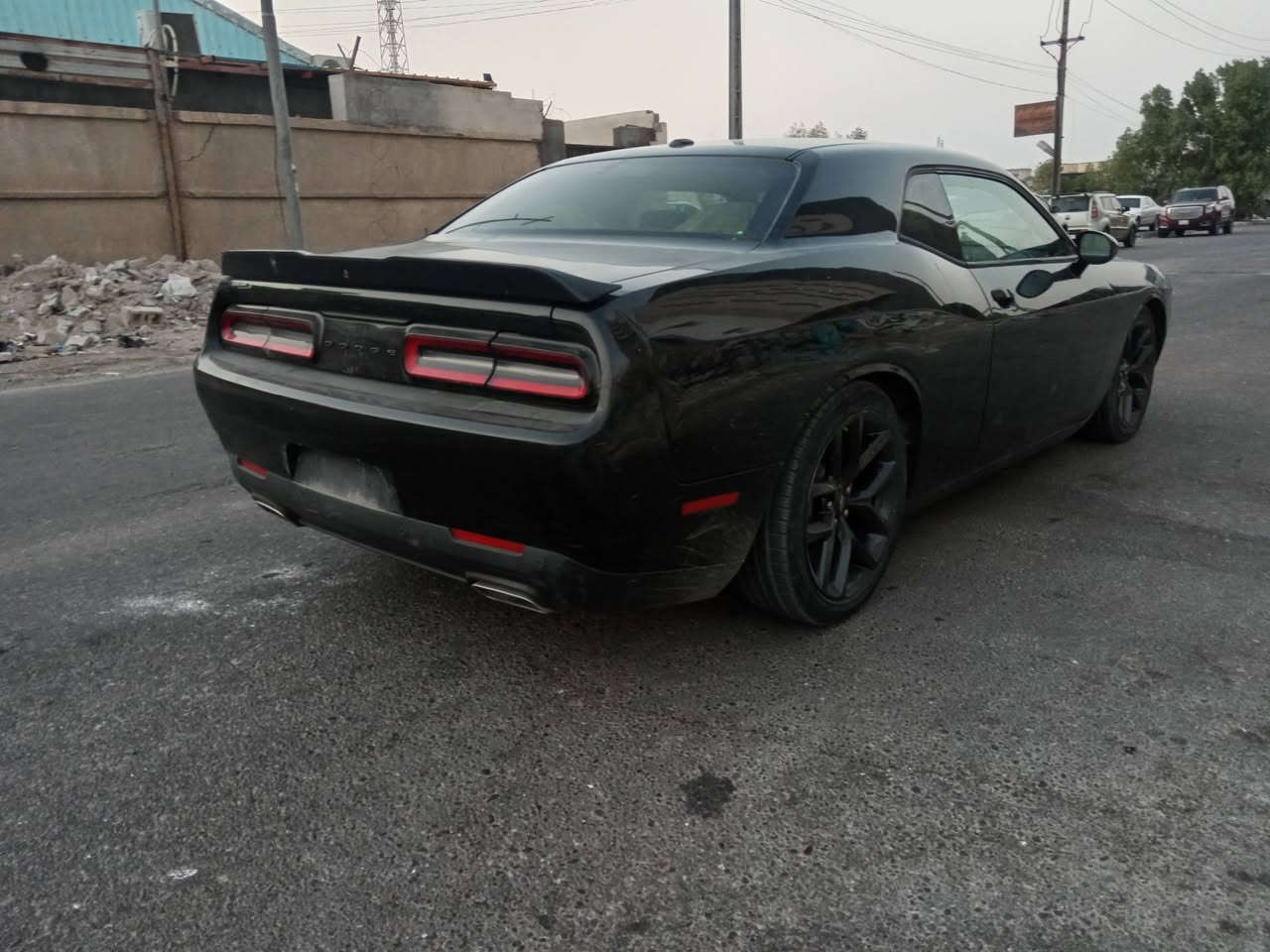 جالنجر وارد امريكي
موديل ٢٠٢٢ رقم بغداد 
حادثه جاملخ وبنيد
سياره جديده وجاهزه مناقصه برغي
ادامه كامله تخم تاير صدر 
كير ومحرك وتبريد مكفول
السياره باسمنه تحويلها مباشر 
السياره للبيع او مراوس
سعر ١٤٥
مكاني بصره 
***********
