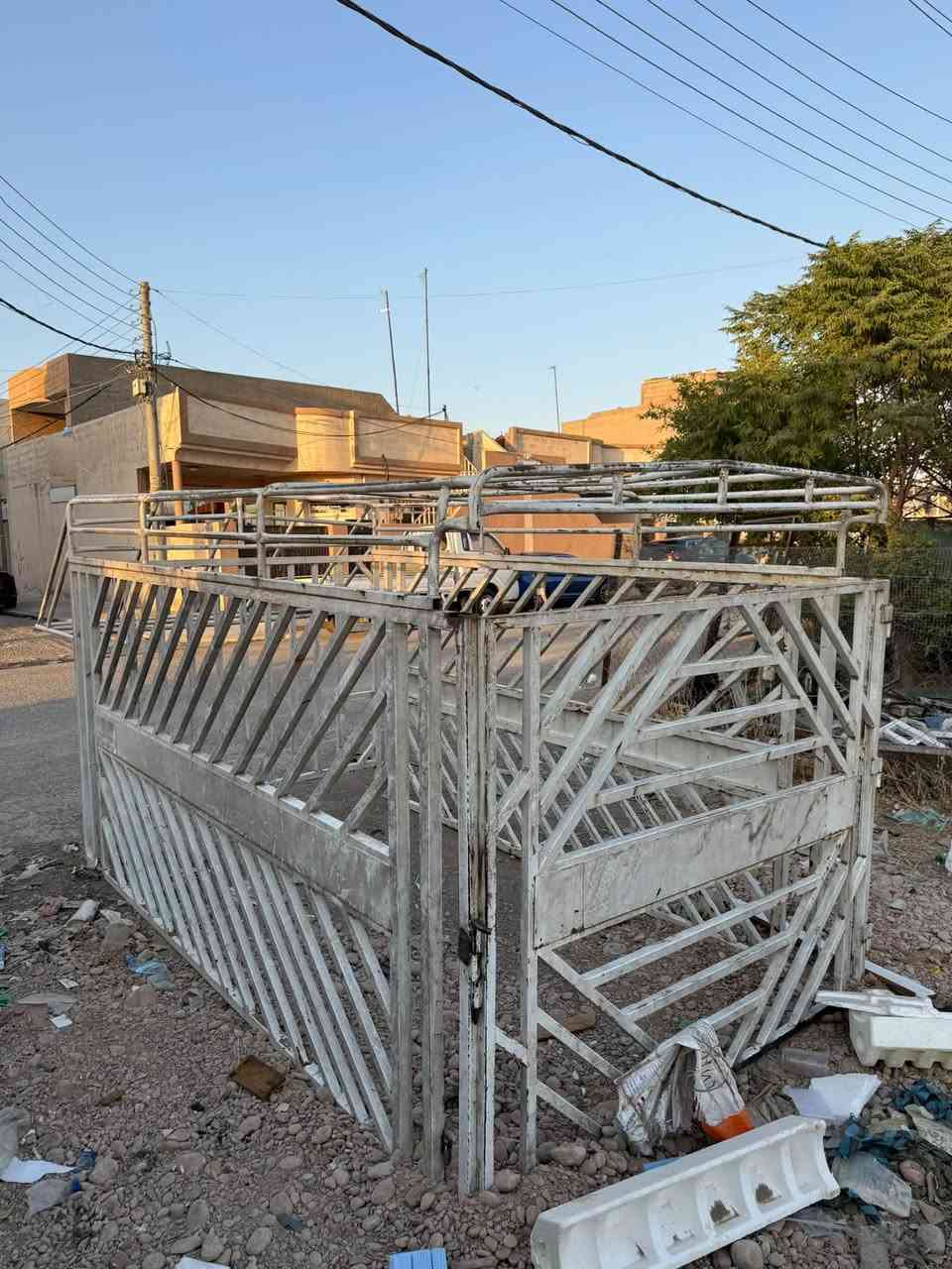چەمچەو کەپری کیا 4000 بۆ فرۆشتن
180 سانتیم بەرزە 

شکاو خایسی نیە 

شوێن هەولێر 

سعر 375 هەزار 

***********
