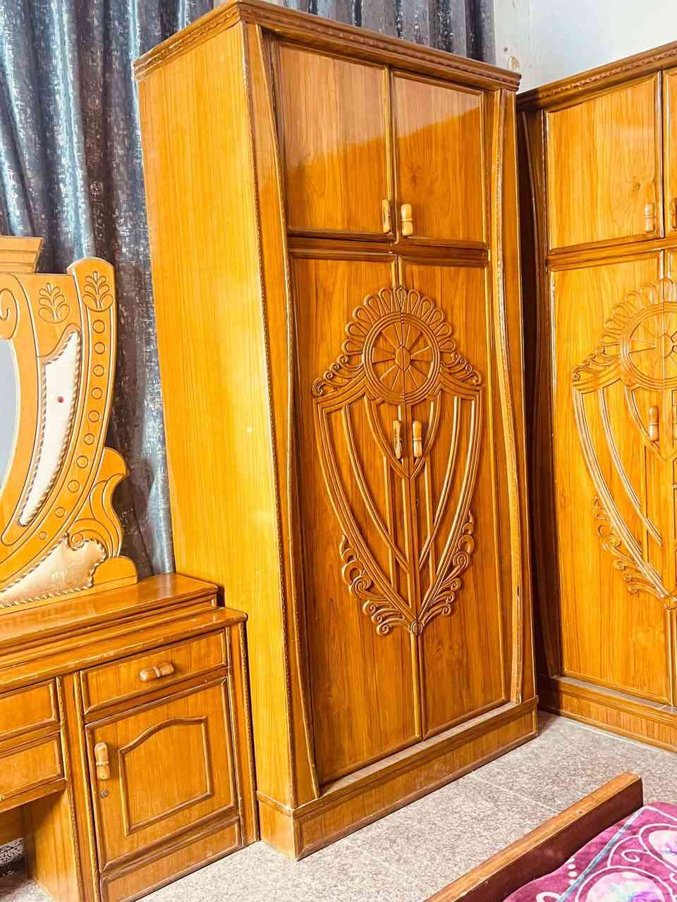 سلام عليكم مكلف بلنشر غرفه صاج تسكام طابقين ظهر جرجوبه داخل وخارج صاج السعر 850وببها مجال للشراي العنوان شارع 80 للاستفسار ***********
