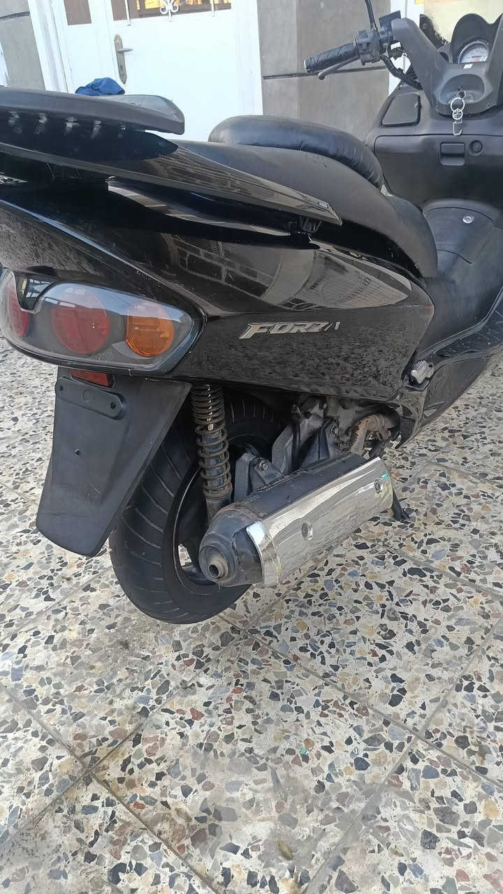 فورزا MF-06 للبيع مكفوله
الدراجه نضيفه وكل نقص مبيهة
لايت زنون
كهربائيات شغاله كلهة
جامه طويله
مكاني بغداد العبيدي 
السعر 850 وبيهة مجال
للاستفار الاتصال واتس اب او أدخل خاص او اتصل على الرقم ما ارد على التعليقات
***********
