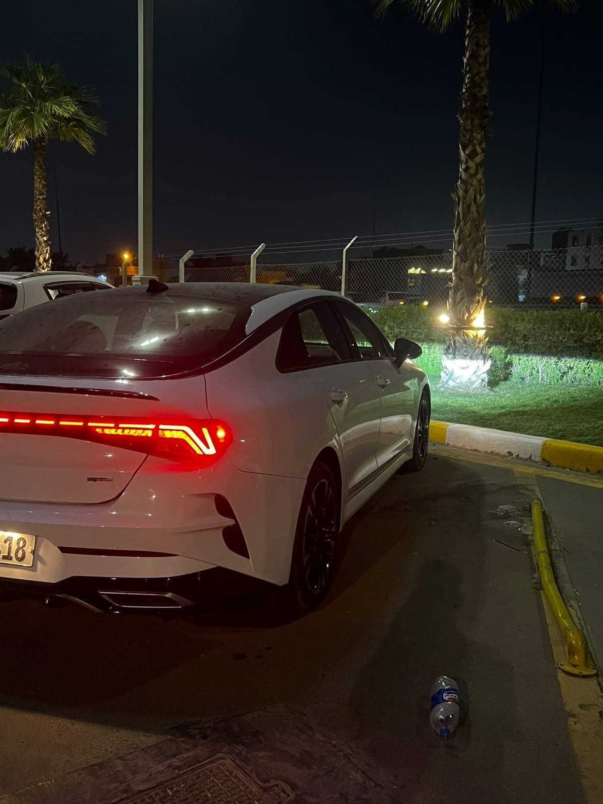 السلام عليكم k5 موديل 2023 جيتي لاين السعر 140 وبيهة مجال 
فول مواصفات داخل احمر بنراما تحكمات ستيرن رادار امامي خلفي جانبي نقطة عمياء تحديد مسار مواصفات الجيتي لاين معروفة

السيارة اني كاصهة من امريكة ع ايدي حادثهة فقط جاملغ و ربع البنيد بدون ايرباك السيارة الضربة مواصلة حتة الراديتر مابيهة لا شواصي ولا لغود  + سويتلهة سونار قبل كم يوم طلع بيهة حادث ب امريكة قبل حادث المزاد ومصلح ب امريكة  بيهة صفحة صبغ و موجود صورة السونار السيارة مابيهة ولا شخط داخل العراق استخدام منزلي مال طالب جامعة  الاستفسار ***********

نص مكتوب في الصور:
- Sales history with prices and images from the best vehicle 000-41331596 - 01/15/2025 - IAA Inc. bidspace.info
- 7:06 000-41331596 - 01/15/2025 - IAA Inc. omepage >> KIA >> K5 2023 KIA K5, VIN: 5XXG64J21PG198987 2023 KIA K5 N: 5XXG64J21PG198987 | LOT: 41331596 bidspace.info
- 7:06 000-41331596 - 01/15/2025 - IAA Inc. omepage KIA K5 2023 KIA K5, VIN: 5XXG64J21PG198987 023 KIA K5 N: 5XXG64J21PG198987 | LOT: 41331596 bidspace.info
- كار تشيك
- الكشف عن الصبغ السمكرة البارد التبديل الخدوش المحرك الكير المنظومات الكهربائية
- ***********
- ***********
- العنوان : بغداد - البياع - تقاطع درويش - مقابل المجمع السكني
- تاريخ الفحص 17-09-2026
- الوقت 7:28:35 PM
- اسم صاحب السيارة محمد عماد
- رقم السيارة 11 Z96418
- النوع والموديل كيا كي 5 / ابيض 2023
- ملاحظة : الفحص نافذ لمدة 3 ايام من تاريخ الفحص
- الجانب الايمن صبغ ومفتوح جامغ أمامي - طخة وبارد باب أمامي - طخه جامغ خلفي - رصعات وخدوش في الجانب
- الجانب الايسر صبغ ومفتوح جامغ أمامي - صبغ ومفتوح باب أمامي - صبغ ومفتوح باب خلفي - صبغ تكمة - صبغ وقص تكمة داخلية - قص وتبديل جامغ خلفي
- المصد الخلفي تبديل وصبغ قبق الجنطة - تبديل وصبغ دعامية - ضرر وتصليح داخل قبق الجنطة
- الجزء العلوي قمارة غير مفحوصة
- المصد الامامي صبغ ومفتوحة دعامية - صبغ ومفتوح بنيد
- الفحص النهائي للعيطة المرقمة : 11 Z96418 النوع والموديل كيا كي 5 / ابيض 2023 بتاريخ 17-09-2026
- CAR CHECK