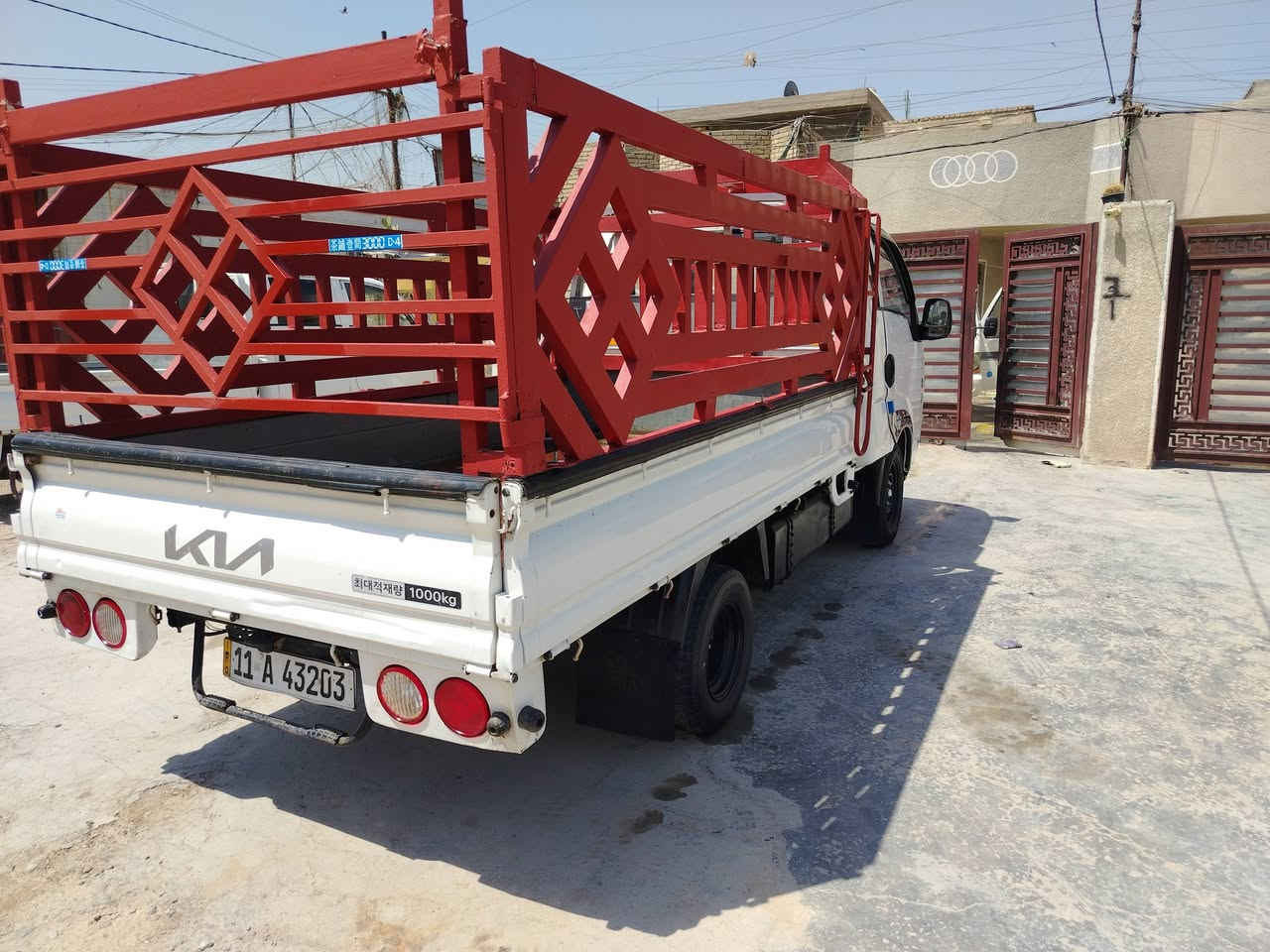 كيا بنكو موديل ١٠ رقم بغداد انكليزي  بسمي سنويه ٣١ محرك ٢٠٧٠٠ بلادي محرك كير اكسن شاصي مكفولات السيارة بلاديه لا صبق ولا ضربه  سعر ٩٢ وبيهه مجال سكن بقداد ***********
