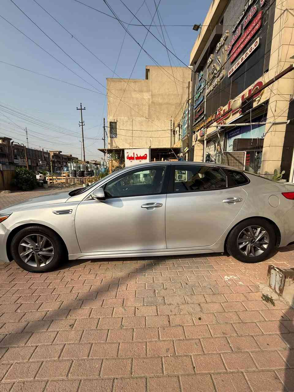 اوبتيما للبيع 2020 أمريكي
مواصفات FE معروفة 

محرك 2400 

سياره جاهزه وجديده 

باسمي 

حادثه تبديل بنيد 

وشبر من باب الراكب الخلفي عكس السايق

صور الحادث عندي 

راجع سستم ايرباك وموجود بيه حجر البيئة 
السعر 126

مكاني بغداد البلديات الضباط 

للاستفسار 

***********
