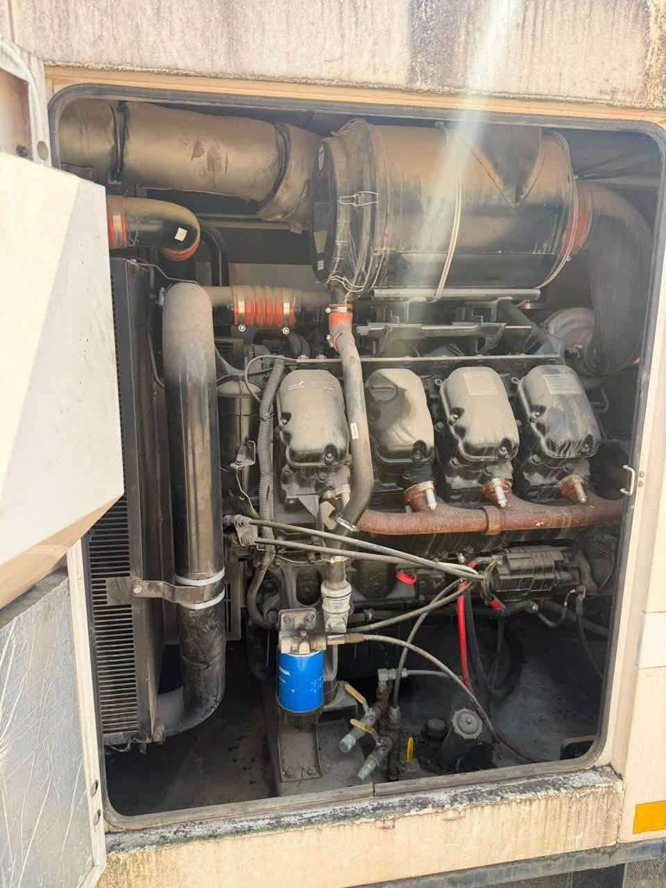 Scania 500 Kva

***********
***********
