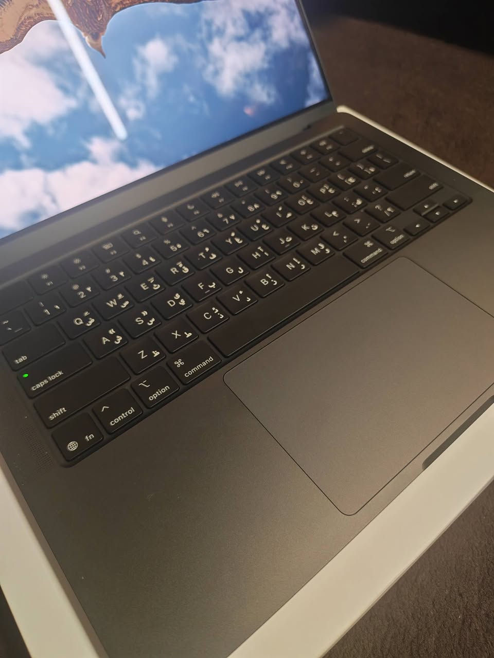 Macbook pro 14 m5 (٢,٤٠٠,٠٠٠ ) 
مواصفات:
شريحة m5
رام 16
تخزين 512
بطارية 100٪
عدد دورات 29
شاشة ١٤ انج
استعمال ٤ اشهر نظافة كاملة ماكو خدش الضمان بعد بي ٨ اشهر اخذته من menacom وصل الشراء موجود
مكاني بغداد حي الحسين
***********

نص مكتوب في الصور:
- MacBook Pro
- 14-inch, M5
- Chip Apple M5
- Memory 16 GB
- Serial number J7FPN9QK99
- macOS Golden Gate 27.0
- More Info...
- Regulatory Certification
- TM and (c) 1983-2026 Apple Inc.
- All Rights Reserved.
- MacBook Pro Battery Information: Model Information: Serial Number: F5DHP5003RB0000VD6 Device Name: bq40z651 Pack Lot Code: 0 PCB Lot Code: 0 Firmware Version: 0b00 Hardware Revision: 100 Cell Revision: 2e1d Charge Information: The battery's charge is below the warning level: No Fully Charged: No Charging: No State of Charge (%): 88 Health Information: Cycle Count: 29 Condition: Normal Maximum Capacity: 100% System Power Settings: AC Power: System Sleep Timer (Minutes): 1 Disk Sleep Timer (Minutes): 10 Display Sleep Timer (Minutes): 60 Sleep on Power Button: Yes Wake on LAN: Yes Hibernate Mode: 3 Low Power Mode: No Prioritize Network Reachability Over Sleep: No Battery Power: System Sleep Timer (Minutes): 1 Disk Sleep Timer (Minutes): 10 Display Sleep Timer (Minutes): 10 Sleep on Power Button: Yes Wake on LAN: No Current Power Source: Yes Hibernate Mode: 3 Low Power Mode: No Faroooq's MacBook Pro > Hardware > Power