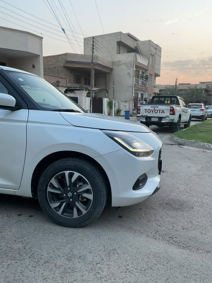 سويفت هايبرد • ٢٠٢٥ • ماشيه ٢٢٠٠٠