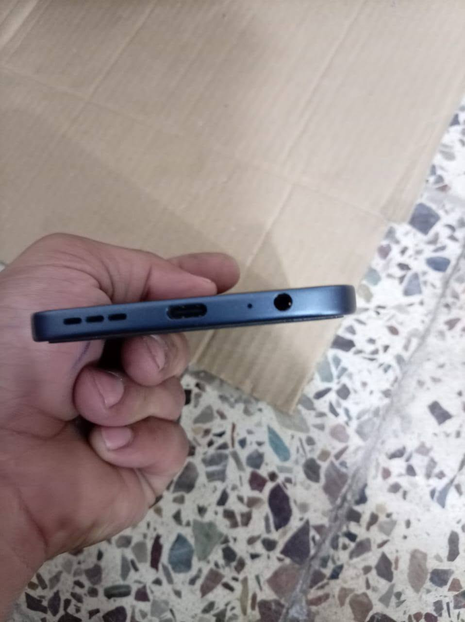 السلام عليكم شباب شخباركم انفكس هوت 60pro استعمال اسبوع كامل ملحقات قيم بما يرضي الله الشراي هاذه رقمي *********** 
او مراوس اب ايفون نضيف
