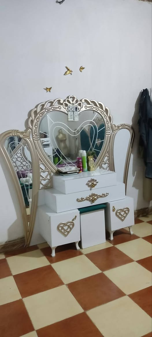 تريب بسيط • مطلوب • غرفة نوم