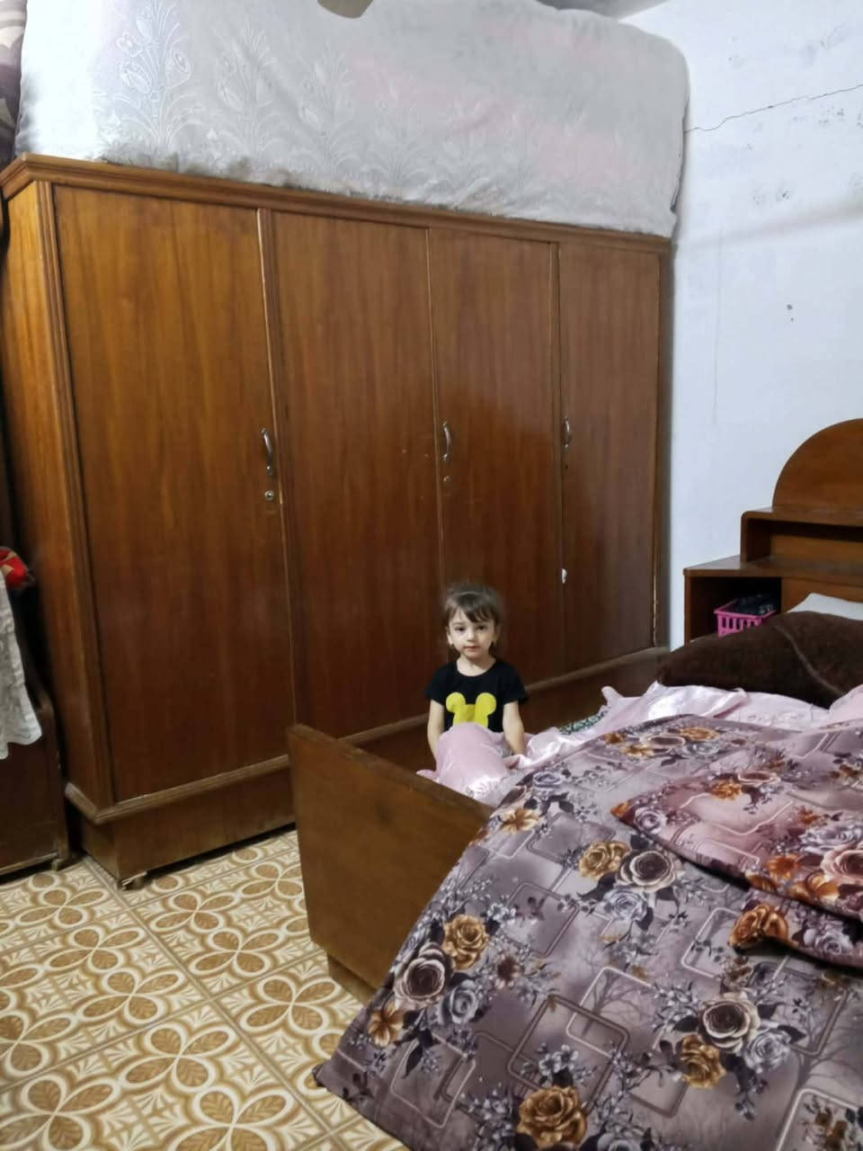 غرفة نوم للبيع سعره 225 بي مجال
اتصال ***********
