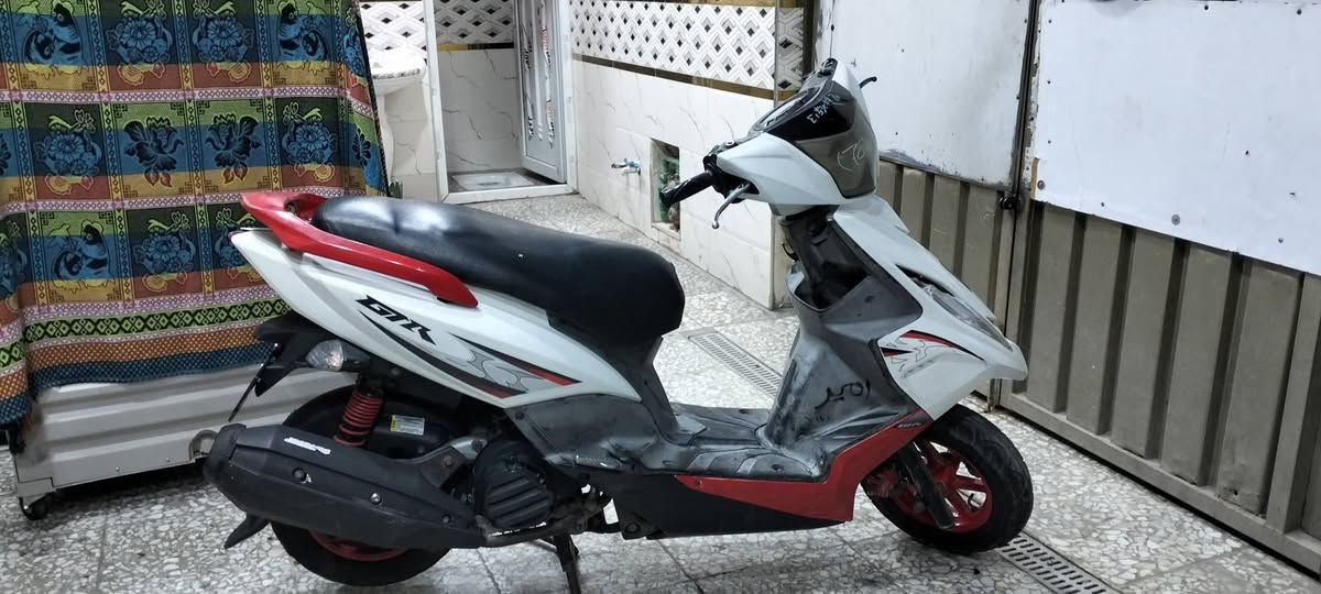 جي تي ار جديدة كلها شغاله بلاديه
سعرها 800 مكان بغداد العبيدي ***********
