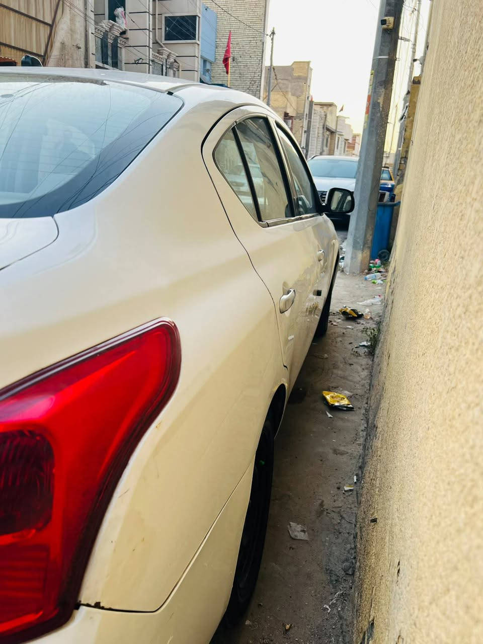 سلام عليكم للبيع سني هندي بليته زركه ٢٠٢٠ ماشيه ١٣٢ سياره فقط بارد موضح بل سونار مكفوله من الصبغ كير مكينه خير من الله تبريد مع السويج السعر ١٠٠ بيه مجال حك الجيه العنوان بغداد الحريه الرقم ***********
