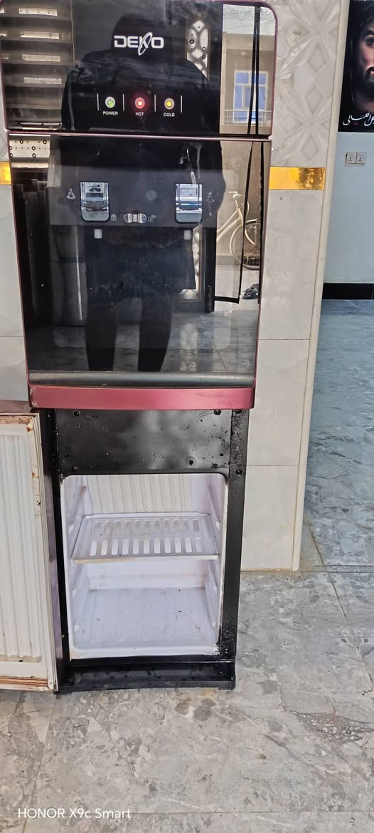 برادات ماء للبيع ماء حار بارد شرط مداخلات تصليح سعر الاول ب ٧٠  الف والثاني ٦٥  للتواصل *********** المكان الناصريه الاسكان

نص مكتوب في الصور:
- HONOR X9c Smart