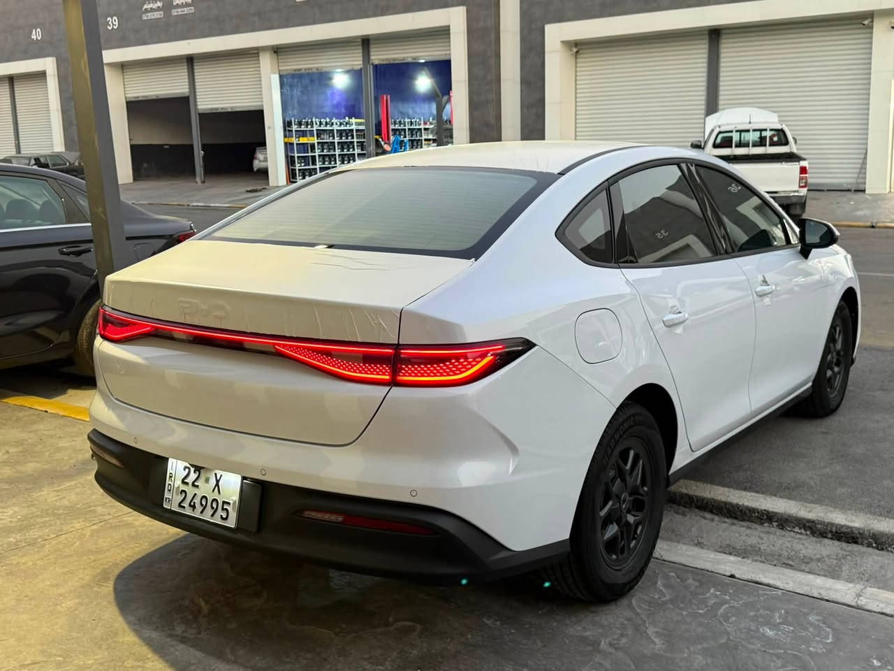 Byd seal 05 ناو زەرد ٧ هەزار ڕۆشتوە هیچی نیە بە شەرت ڕۆنی گۆڕاوە لە موتول کمالیاتی بۆ کراوە تاخم پەردەی ٧ پارچەی اصلی لەگەڵە بە ناوی خۆمە نرخی ١٤٢ ***********
