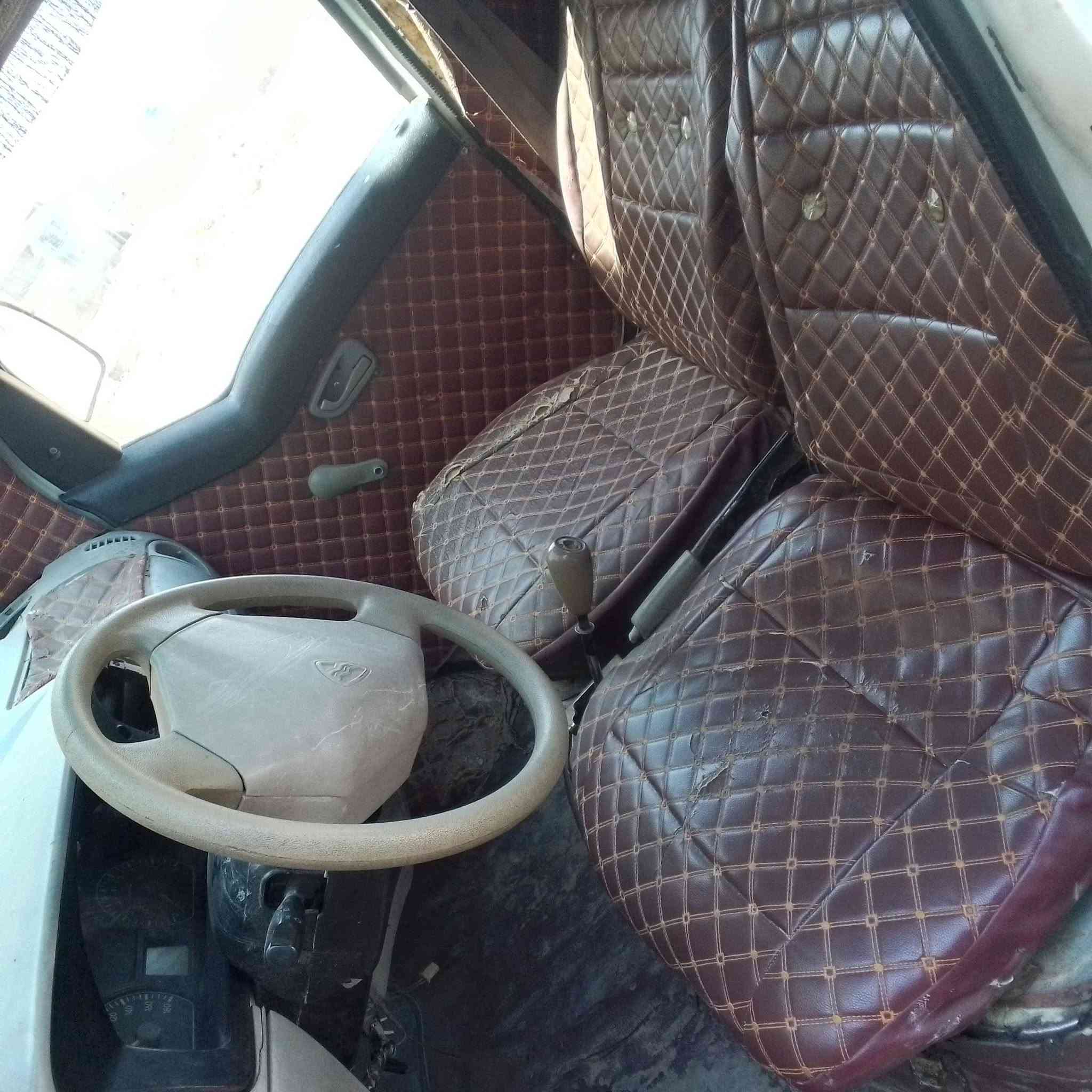 السلام عليكم للبيع هافي مديل 2007 كير محرك تايرات اكسل عينه وصينيه الفلاوين كلها جديد  شاصي بلادي السعر 18 وبيهامجال المكان تكريت رقم الهاتف ***********
