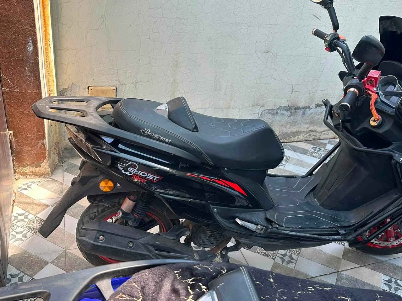 سلام عليكم سترونكات موديل ٢٥ ممفتوحات وجدد كل وحده بصمتين ومفتاحين ماشيات قليل ٥٠٠٠ فقط عارض الوحده ٥٥٠ وبي مجال مكاني تقاطع القدس ورقمي ***********
