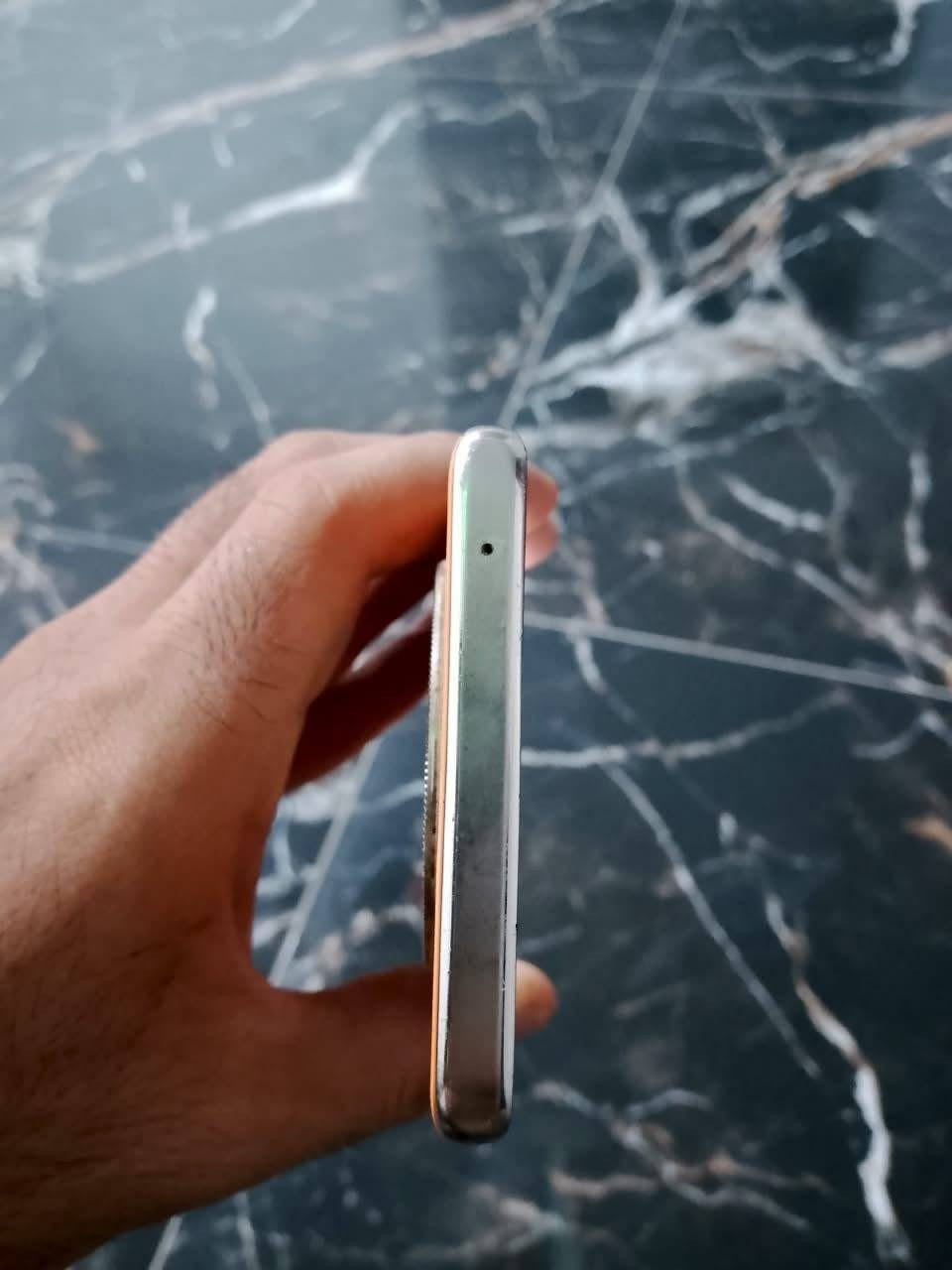 السلام عليكم.
جهاز HONOR X9b 5G
للبيع مستعمل سعره 325 بي مجال بسيط.
مستعجل على البيع الما عاجبه سعر ليعلق كلشي موجود بسوك.
الجهاز  بي فطر بالشاشة شي بسيط لا ماثره ع لمس ولا مبينه
كربلاء قرب حي العباس***********
