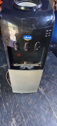 براد ماء للبيع  سعر 65 مكاني بغداد حي الحسين  الاتصال/07836849829