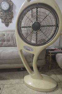 مروحه • كهرباء وشحن • حجم كبير