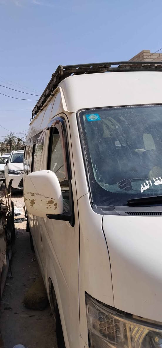 سيارة نظيفة فتون العالي جمبي بانزين الموديل2015 الرقم بغداد موقع السيارة البصرة ابي الخصيب الركاب 15, السعر 125 ورقة الرقم للتواصل *********** البصرة, العراق

