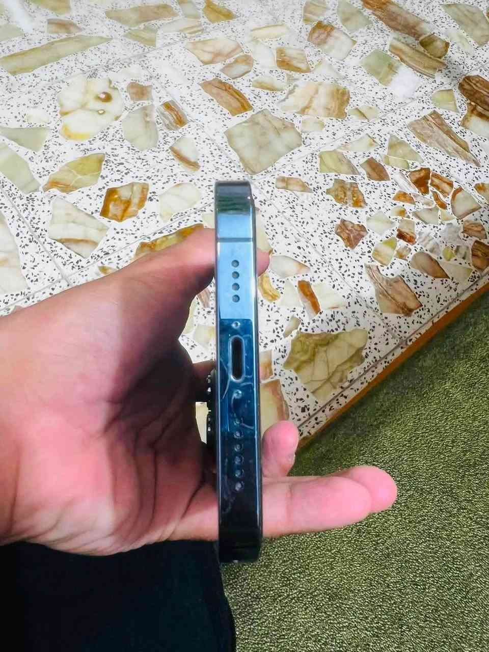 آيفون 13 برو ماكس (iPhone 13 Pro Max)
البطارية :75
الذاكرة:256
امريكي  
‎وتر بروف (Waterproof)

الجهاز مكفول من كلشي وعلى الفحص 
موجود واتساب فقط ***********

السعر 650مكاني واسط الحفرية .
