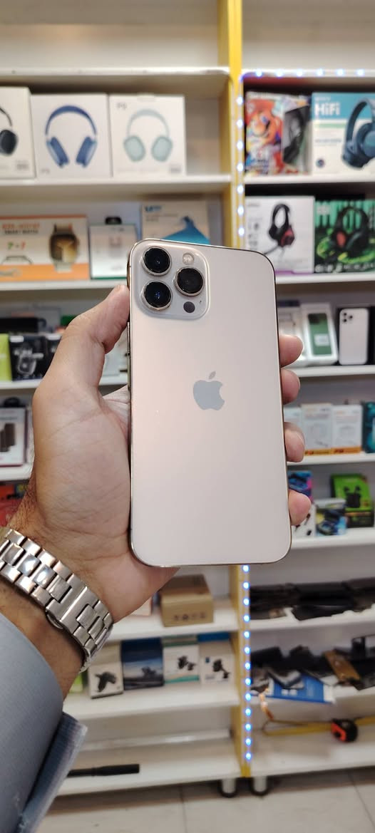 للبيع ايفون 13 PRO MAX شرق أوسط ذاكرة 256 بطارية 77 نضافه الجهاز 100/100 بلادي مكفول ❤️
عنوان بعقوبه التحرير
للتواصل ***********
