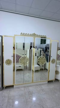 غرفه نوم ملكي • ٨ قطع • نظيفه