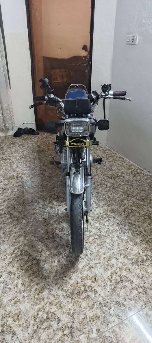 سلام عليكم مطور تايكر مديل 23 محرك مفتوح بس شرط المكينه فول واير منيه فول معدل فول الموطور كلشي مابيه فول مفول السعر 550 رقمي وبيه وتساب *********** العنوان موصل اليسر
