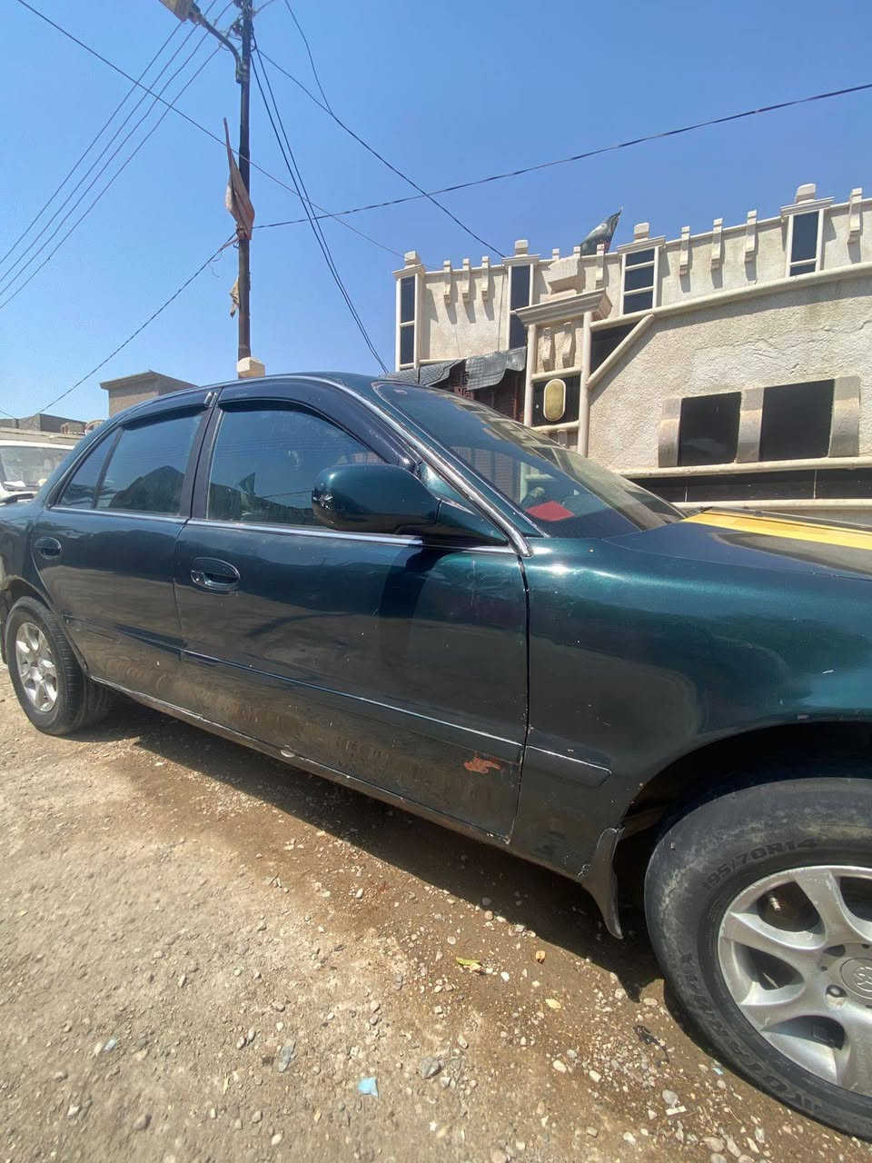سلام عليكم سيارة سوناتا ٢  ١٩٩٦ للبيع سيارة اب اسمنة رقم بغداد الدولي تبريد شغال شاشة وسستم سماعات جديد 
السعر ٤٠ وبيها مجال مكلف بل نشر 
للاستفسار الاتصال على الرقم ***********
