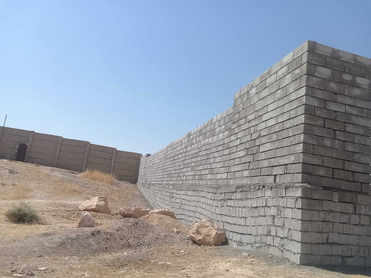 السلام عليكم متوفر كادر بناء ***********

