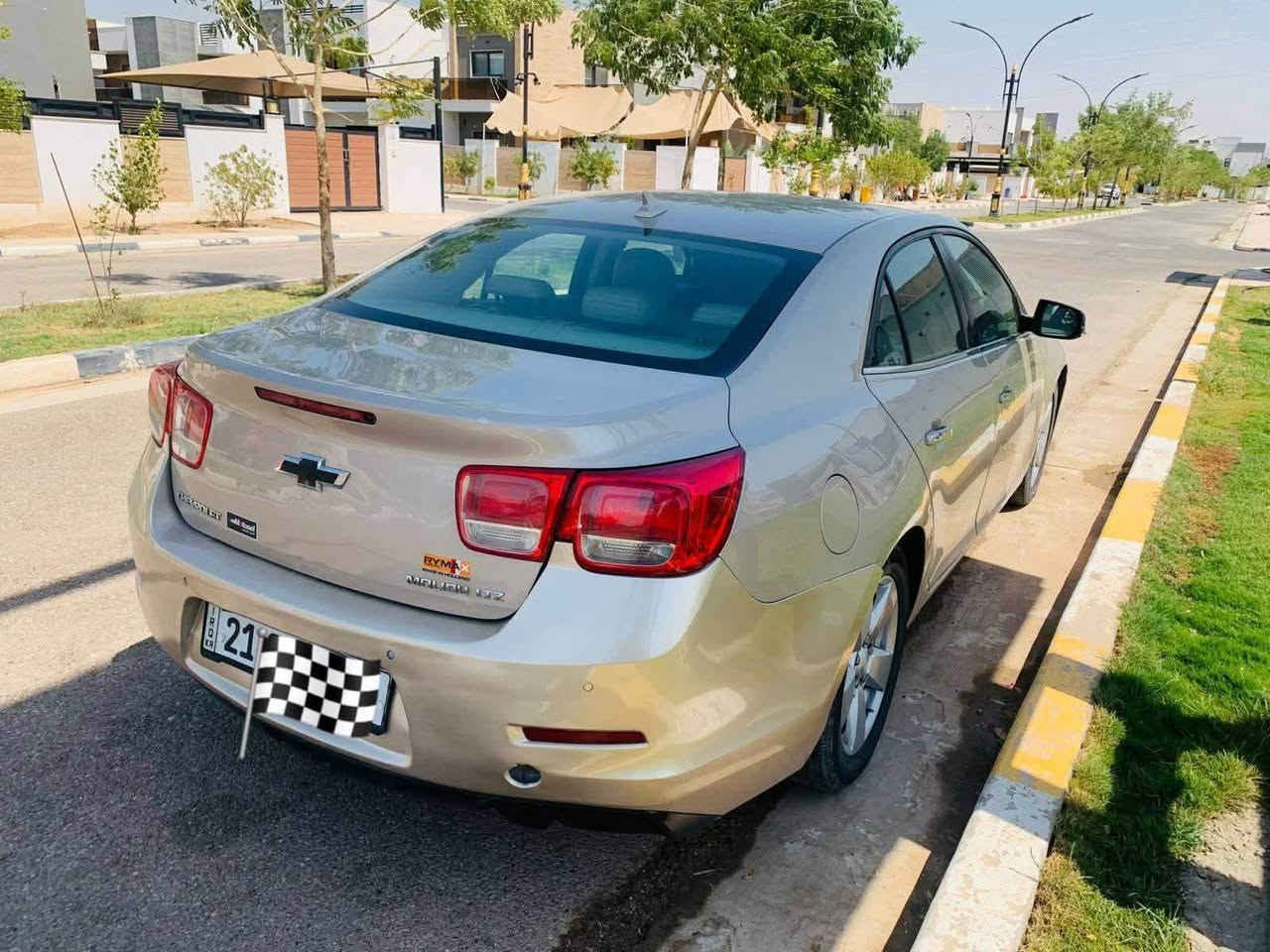 ماليبو خليجي موديل 2013
رقم سليمانية الدولي 
مكينه 2400 دوش
فول مواصفات ltz
-شاشة وكامره
- فتحة سقف
- داخل بيجي وجوزي 
- كشنات جلد
- كشنات كهربائية
- كشنات تدليك
- حساسات خلفية
- كشنات تدفئة
- اوتو هولد
- اشاير بل مري
- مري شفط
- داخل صاج اسود
- سماعات انڤنتي 
. شاشة اعطال 
- مانع انزلاق
- مثبت سرعة
- تحكم استيرن
- انارة بل دشبول
- انارة بل ابواب
- زينون
- قاصه بالدشبول 
- اوكس + USB
- تخم تاير
- وباقي المواصفات
اخوان سياره نضيفه وحلوه 
كير مكينه حداديه تبريد كاملات
السعر 90$ 
للا ستفسار ***********

نص مكتوب في الصور:
- سليمانية
- دولي