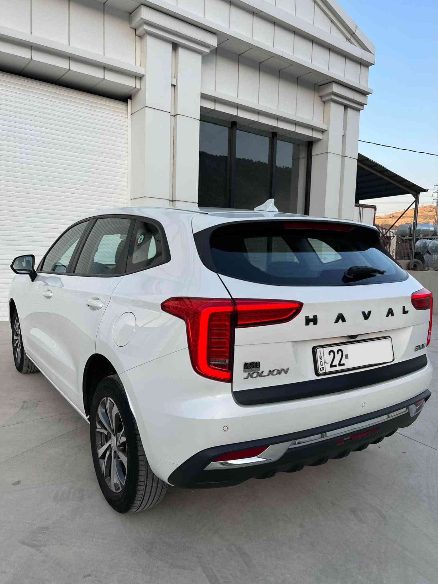‏Haval jolion 2024 
هەڤال جۆلیۆن مۆدێل (2024)زەمانی شەریکە
بێ بۆیاخ بێ ساردە تەنها بەقەد یەک مۆبایل pdr ی هەیە
شاشەو کامێرا بەسمەیە گێر ئۆتۆماتیک ئۆتۆستارت برێک بەسمە و زۆریتر..مەکینە ٤ بستۆنی 1.5 ی توربو 
گێرو مەکینەو کارەبایاتی بەشەرتە 
بەناوی خۆمەوەیە ڕەقەم و هەزەو  سەنەوی نوێ 
ماوەی ڕۆشتوی ئۆتۆمبێلەکە تەنها 22 هەزار کیلۆمەتر 
 لەسەر دەقی بیلادی ماوەتەوە 
سعری 142 وەرەقە و مەجال 
ژمارە تەلەفۆن
*********** أربيل, العراق
