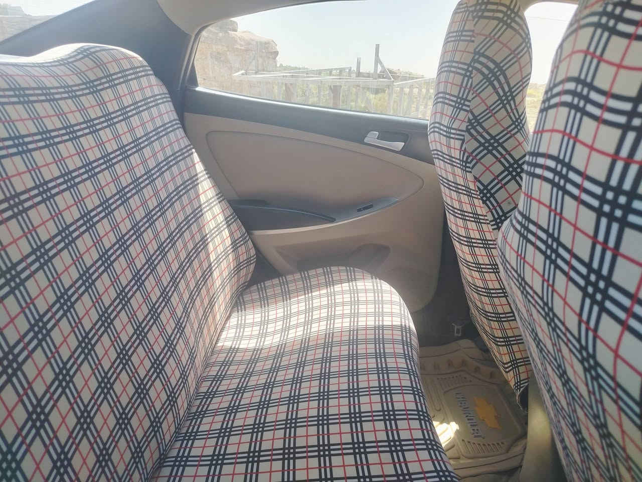 سلام عليكم اكسنت مديل 2015 مكينه  1400البيع أو مروس بسيارة حسب قناعه شعدك نزل***********
