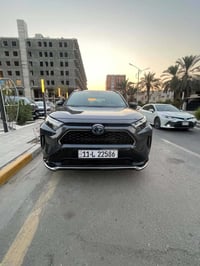 راف فور موديل 2023 xse السياره جديده جدا فول الفول السياره لونين والقم...