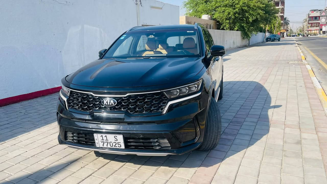 سلام عليكم للبيع 
كيا سورنتو موديل 2022
وارد كوري  ضرر ٤ قطع 
السعر 175 
بيع مستعجل 
السياره فووول مواصفات واحد ع واحد 

محرك ١٦٠٠ تيربو  هايبرد 
٧راكب 
جلد
كشنات منفصل 
كشن حرار بارد 
وكهرباء 
رادار امامي خلفي جانبي 
٤ كامرات 
ماشيه٨٠  الف 
ذاكره بيبان 
شفتات ستيرن 
سايد بريك دكمه 
تشغيل عن بعد 
كير ماوس 
مري شفط 
داخل مشمشي 
وبعد 
السياره بيها مواصفاات خياليه ***********
