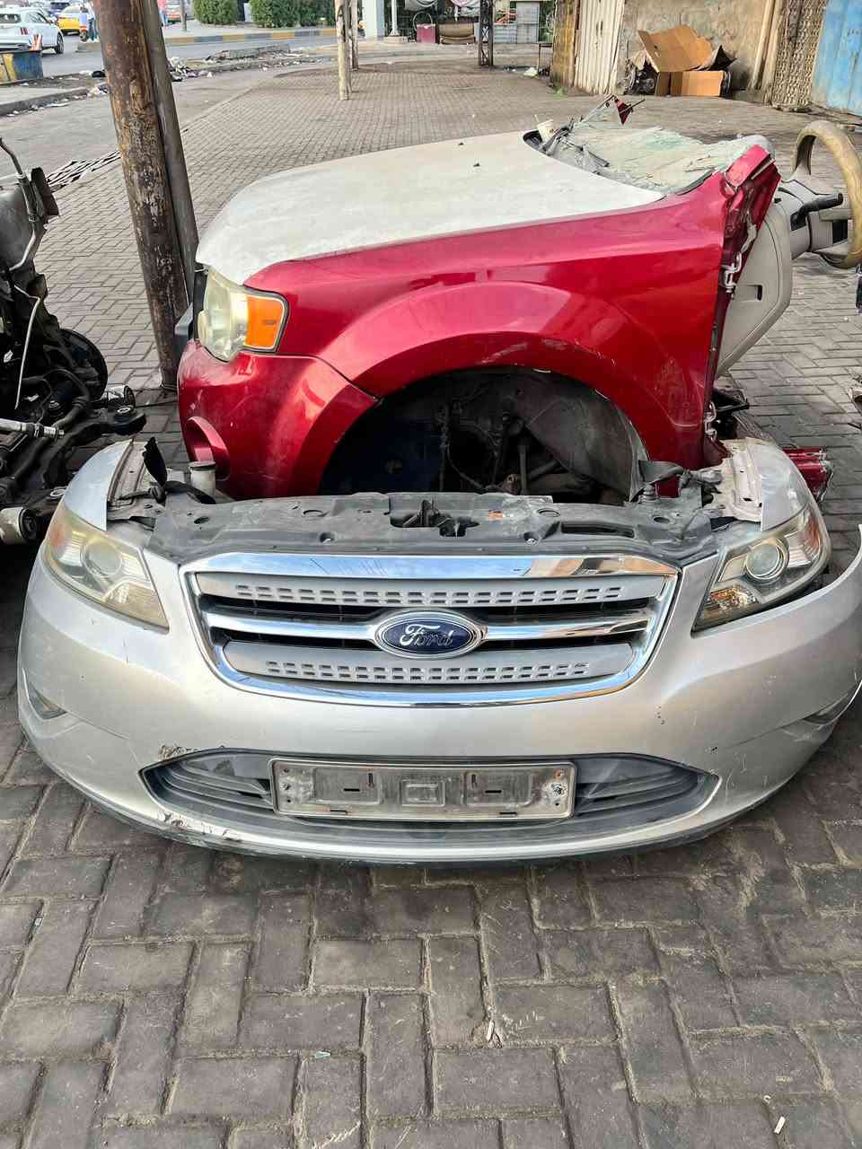 قطع غيار فورد • جديد ومستعمل • الطالبية قرب الجسر