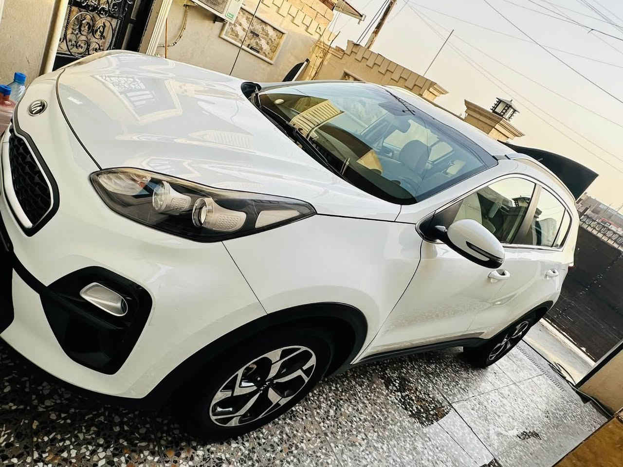 سبورتج خليجي 2019 من شركه عدنه
ممشى السياره 90 الف 

 بأسمي السياره 

محرك 2000 دوش 

السياره جاهزة 100‎%‎

كامره 

مري شفط 

حساسات امامي خلفي 

ويل كب ١٨  

برده جنطه 

قطعتين تبريد 

شاشه اعطال 

ستيرن تحكم جهتين 

كشافات اماميه
 

السعر ١٧٦ للستفسار واتساب ***********
